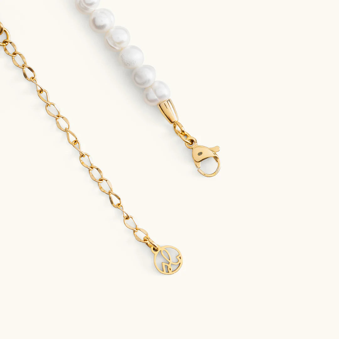 Joilie Necklace