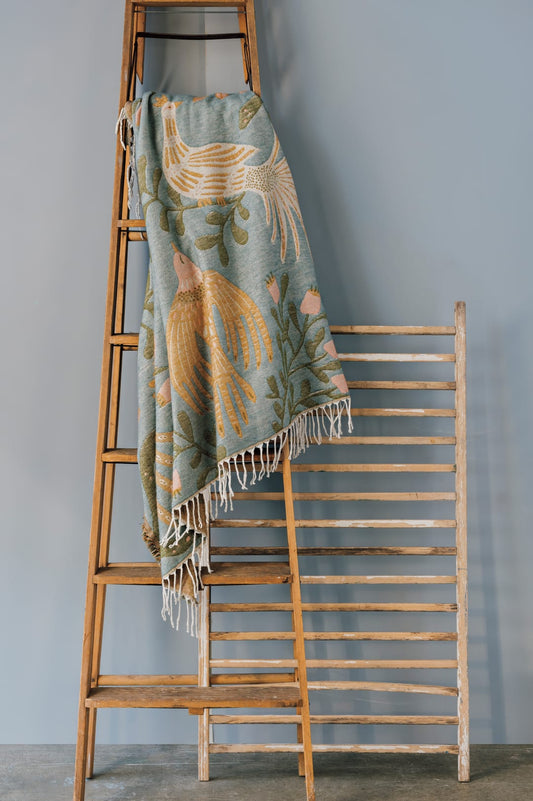 Plume Throw