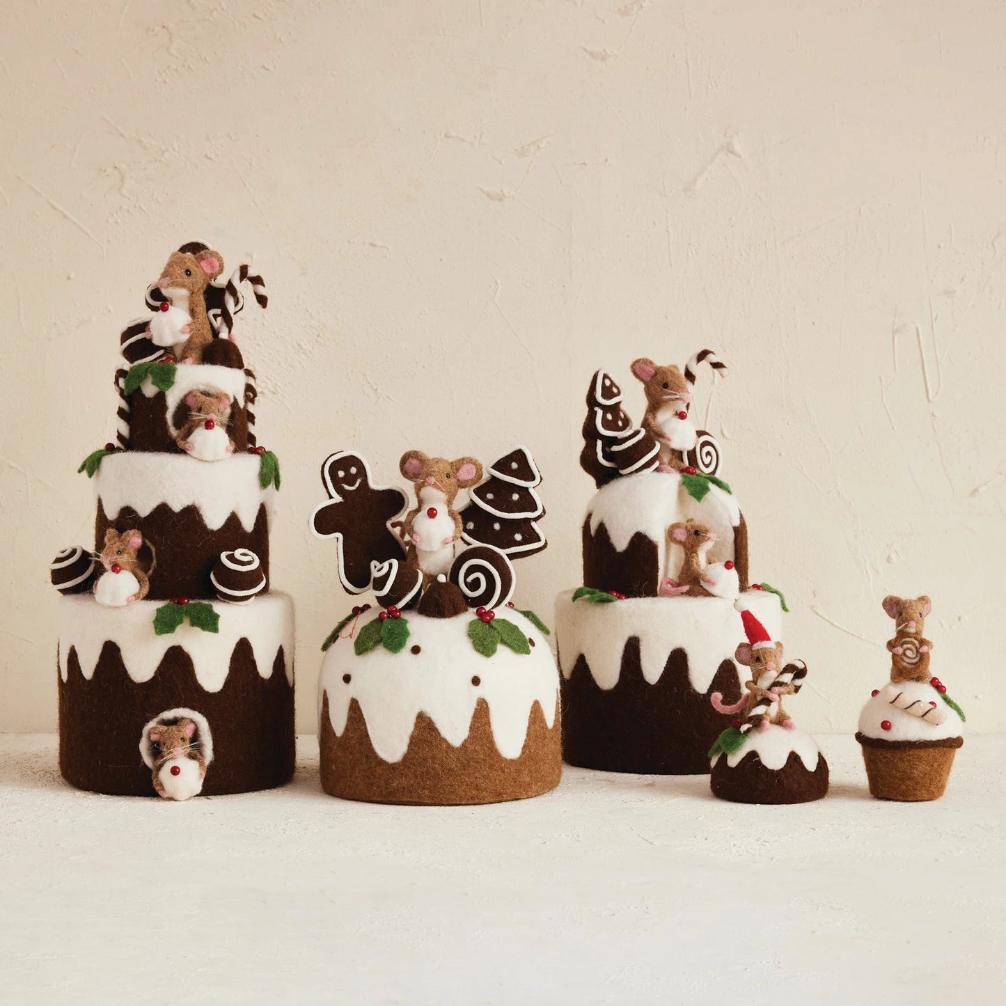 Gingerbread Cake Felt Mouse